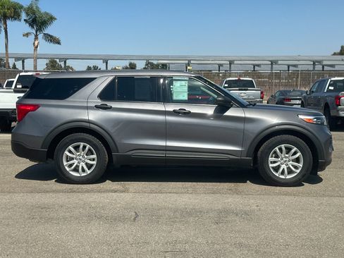 Certified 2021 Ford Explorer 2WD image 3