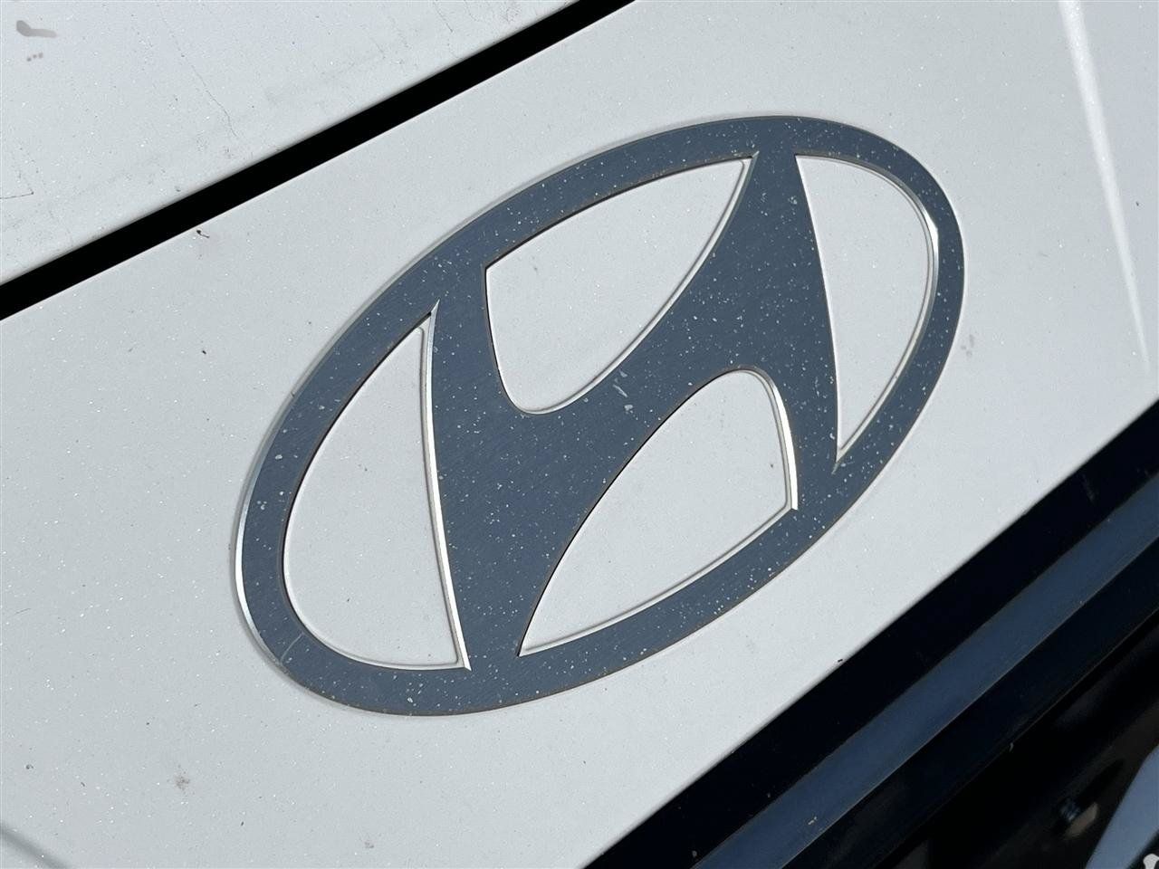 Used 2025 Hyundai Elantra SEL FWD image 4