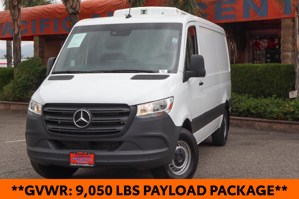Used 2022 Mercedes-Benz Sprinter 2500 w/ Parking Package image 4