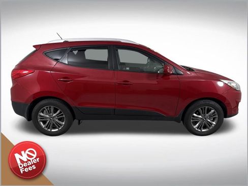 Used 2015 Hyundai Tucson SE image 2