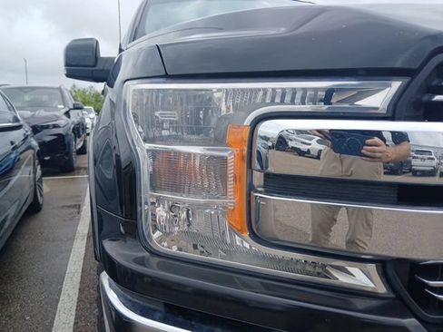 Used 2019 Ford F150 Lariat w/ Trailer Tow Package AWD/4WD image 7