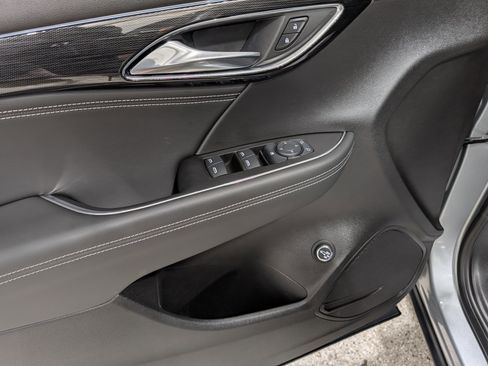 Used 2023 Buick Envision Preferred w/ Sport Touring Package image 15