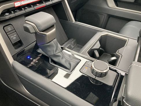 New 2026 Toyota Tundra Limited image 22