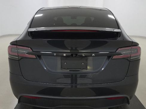 Used 2024 Tesla Model X AWD/4WD image 3