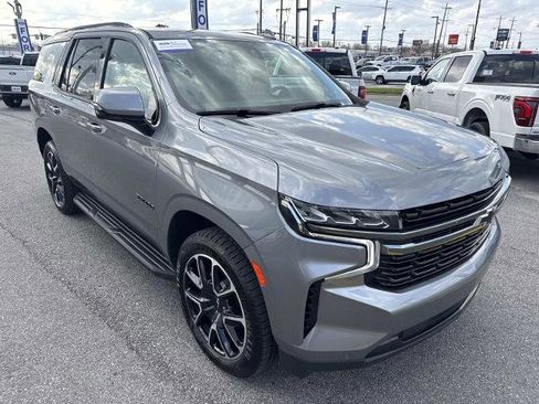 Used 2022 Chevrolet Tahoe RST w/ Luxury Package RWD image 3