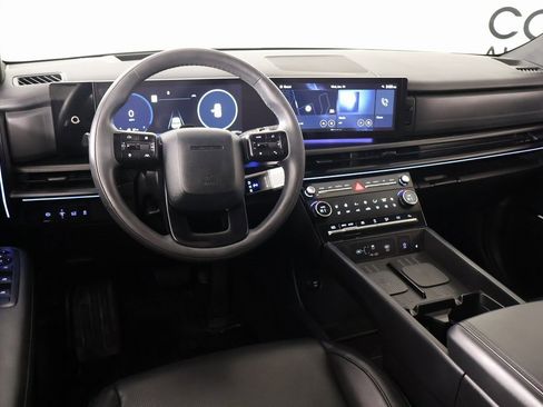Used 2024 Hyundai Santa Fe Calligraphy image 2