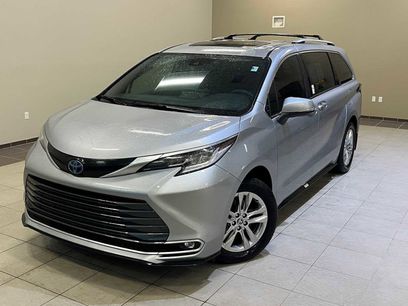 Used 2025 Toyota Sienna Limited