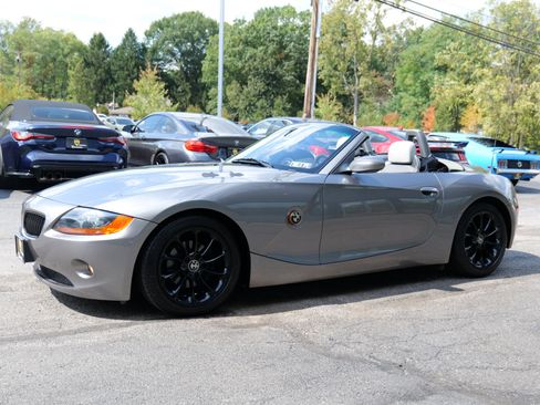 Used 2004 BMW Z4 2.5i image 67