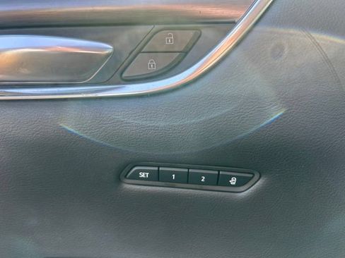 Used 2019 Cadillac XT5 Luxury FWD image 15