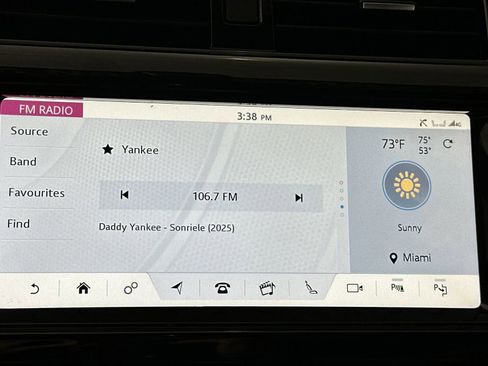 Used 2020 Land Rover Discovery HSE image 20