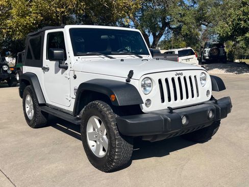 Used 2018 Jeep Wrangler Sport image 14