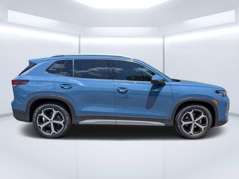 New 2026 Volkswagen Tiguan SE FWD image 2