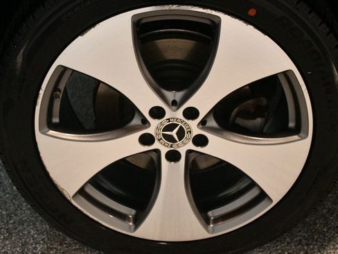 Used 2019 Mercedes-Benz GLE 400 4MATIC image 20