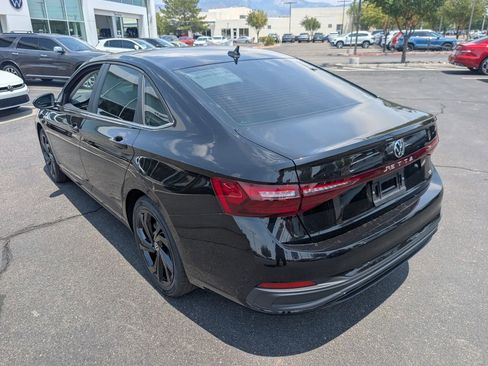 New 2025 Volkswagen Jetta SE image 7