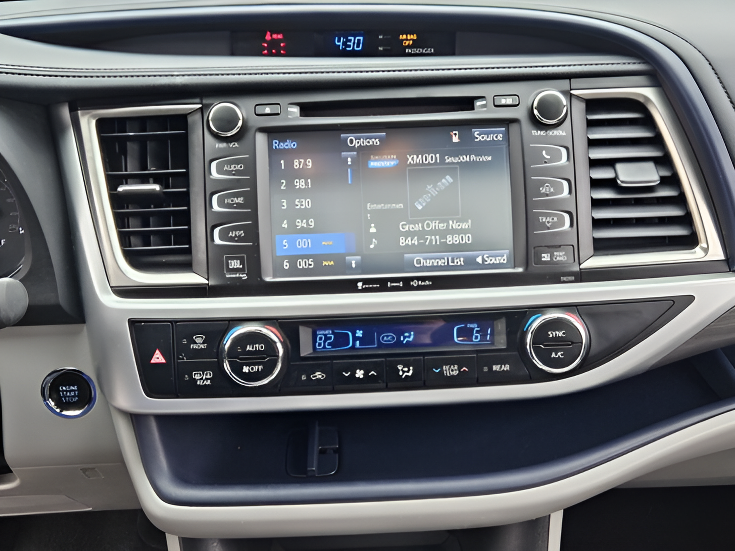 Used 2019 Toyota Highlander Limited FWD image 21