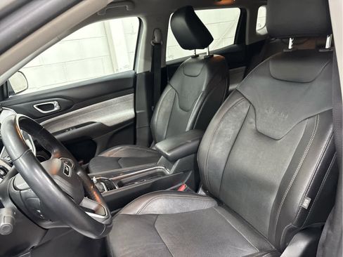 Used 2022 Jeep Compass Latitude image 12