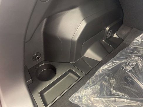 New 2025 Subaru Impreza 2.0i image 11