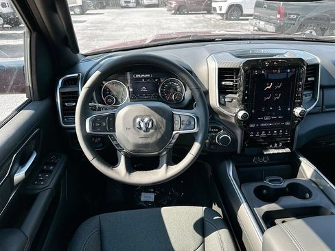 New 2026 RAM 1500 4x4 Crew Cab image 28