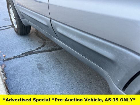 Used 2007 Ford Escape XLT image 17