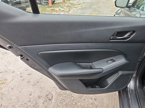 Used 2024 Nissan Altima 2.5 SV image 14