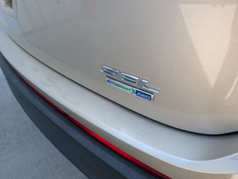 Used 2018 Ford Edge SEL AWD/4WD image 24