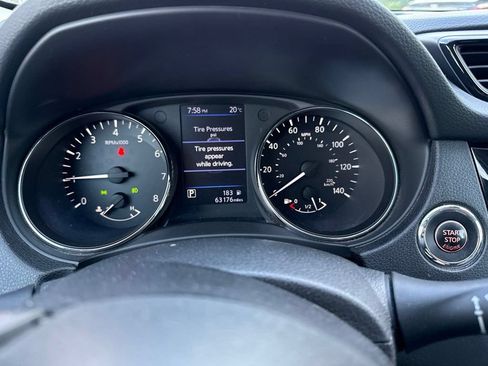 Used 2019 Nissan Rogue SL AWD/4WD image 19