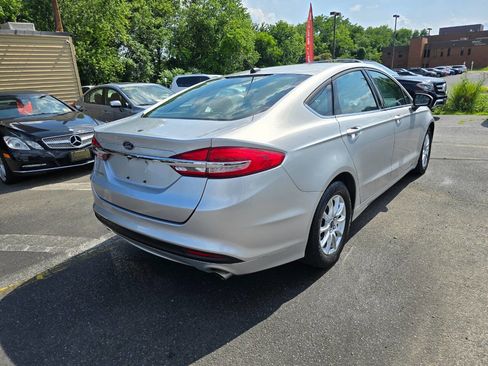 Used 2017 Ford Fusion S image 3