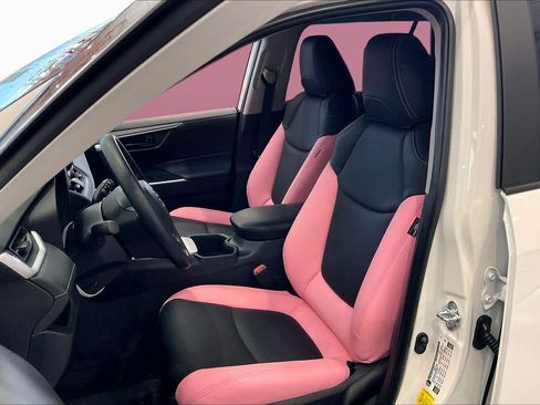 New 2025 Toyota RAV4 LE image 9