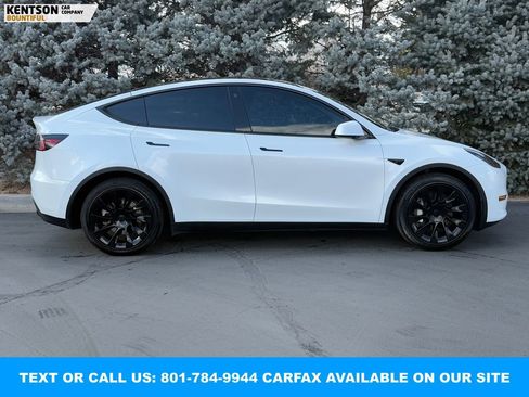 Used 2023 Tesla Model Y Long Range image 11