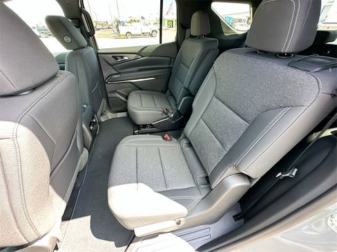 New 2026 Chevrolet Traverse LT image 17