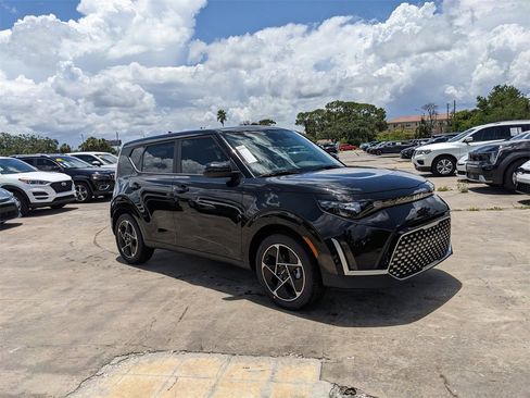 New 2025 Kia Soul EX image 2