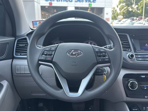 Used 2016 Hyundai Tucson SE w/ Option Group 02 AWD/4WD image 2