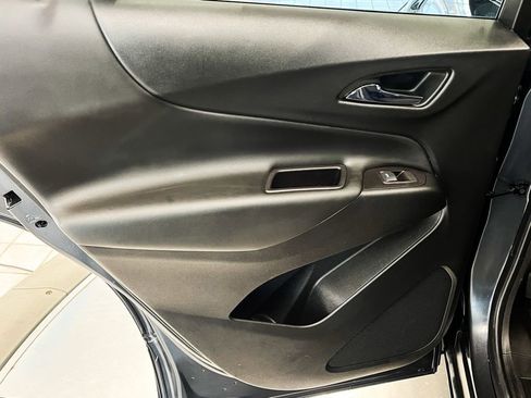 Used 2022 Chevrolet Equinox LT image 27