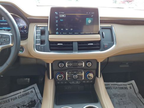 Used 2024 Chevrolet Tahoe Premier image 13