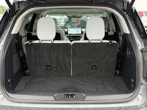 Certified 2025 Ford Explorer Platinum w/ LUX Leather Package AWD/4WD image 21