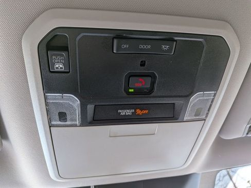 Used 2024 Toyota Tundra Limited image 22