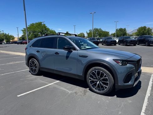 Certified 2025 MAZDA CX-70 Plug-In Hybrid w/ Premium Pkg AWD/4WD image 3