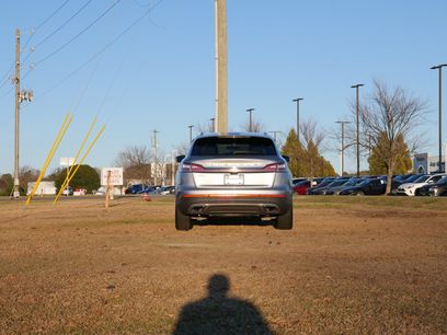 Used 2021 Lincoln Nautilus FWD w/ Equipment Group 101A