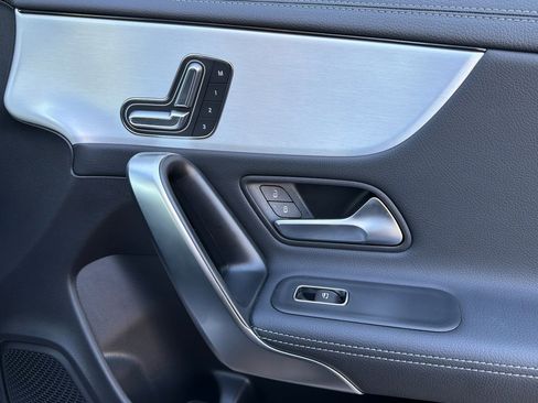 Used 2025 Mercedes-Benz CLA 250 4MATIC image 19