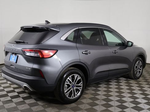 Used 2022 Ford Escape SEL w/ Technology Package image 11