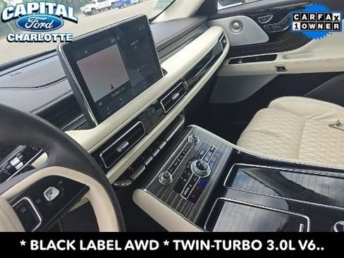 Used 2023 Lincoln Aviator Black Label w/ Class IV Trailer Tow Package AWD/4WD image 12
