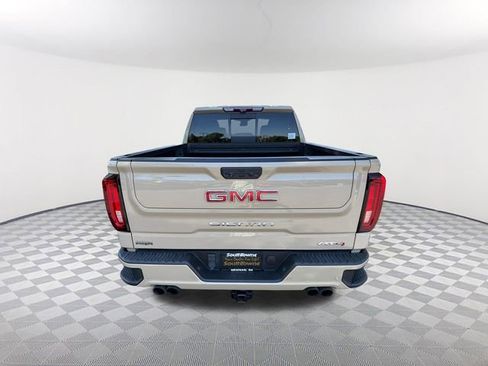 Used 2022 GMC Sierra 1500 AT4 w/ AT4 Premium Package AWD/4WD image 6