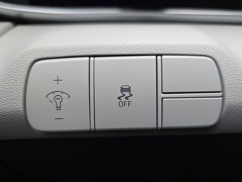 New 2026 Hyundai Elantra Limited FWD image 35