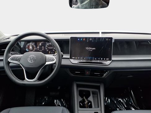 New 2026 Volkswagen Tiguan SE image 12