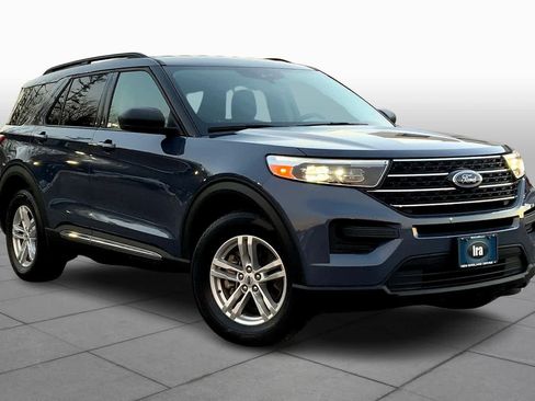 Used 2021 Ford Explorer XLT w/ Class III Trailer Tow Package image 3