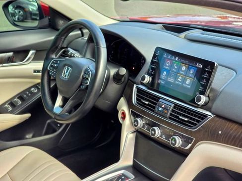 Used 2020 Honda Accord Touring image 18
