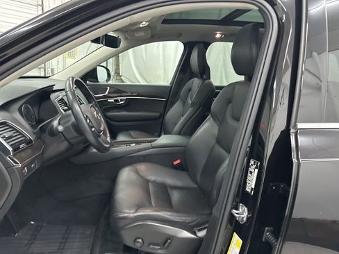 Used 2017 Volvo XC90 T6 Momentum w/ Momentum Plus Package image 17