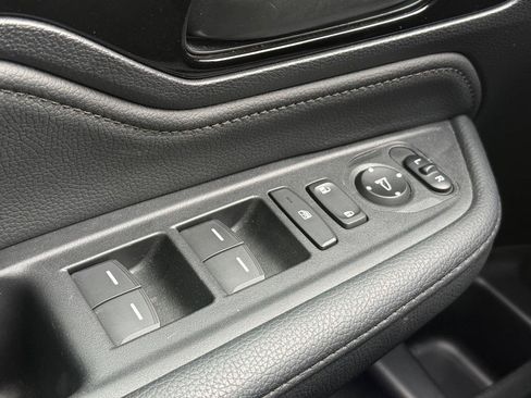 Used 2025 Honda Odyssey Touring image 25