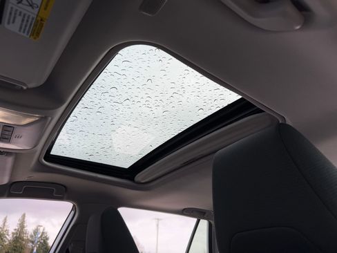 Used 2024 Toyota RAV4 XLE w/ Convenience Package image 23