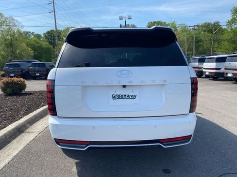 Used 2026 Hyundai Palisade Calligraphy image 4